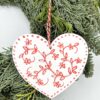 Herz-Aufhänger 10 cm Weiß-Rot handbemalt Weihnachtsschmuck Unikat
